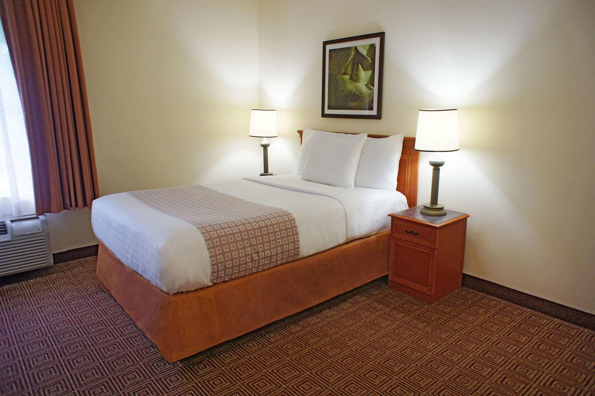 La Quinta Inn & Suites By Wyndham Sawgrass Sunrise Luaran gambar