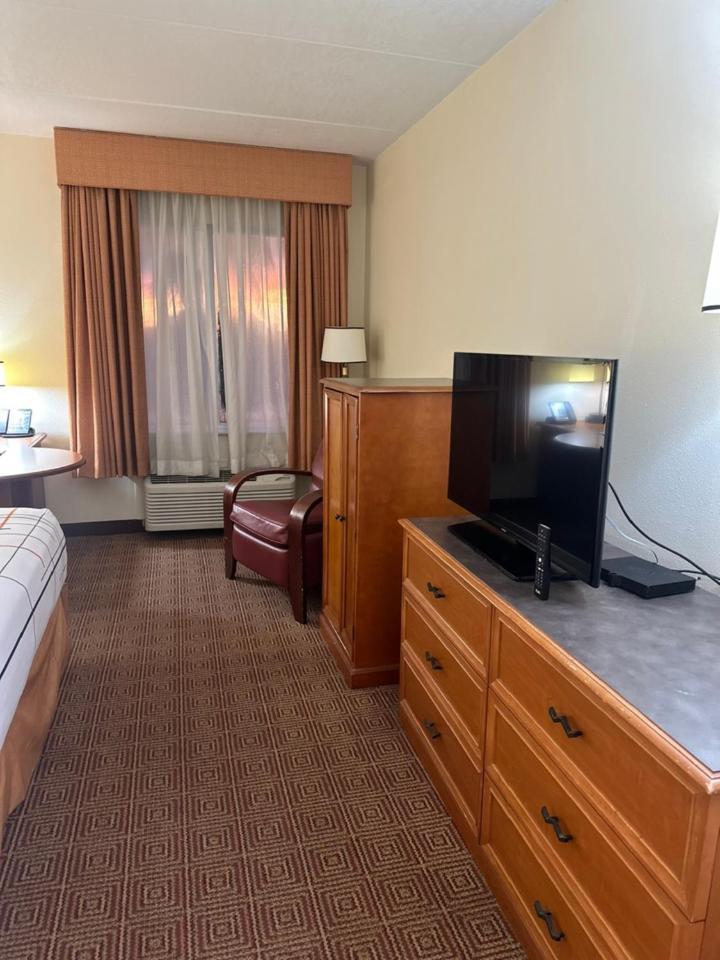 La Quinta Inn & Suites By Wyndham Sawgrass Sunrise Luaran gambar