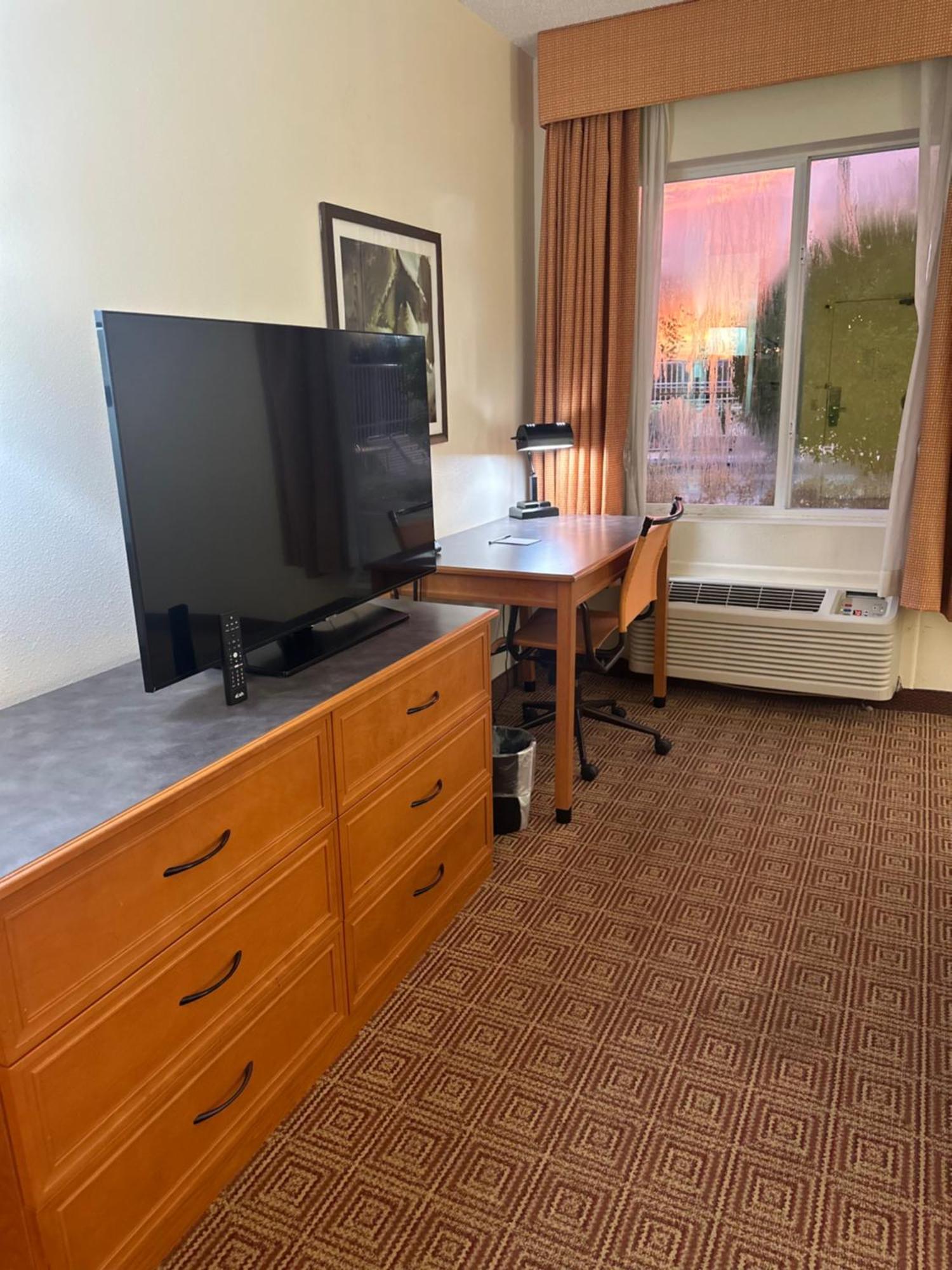 La Quinta Inn & Suites By Wyndham Sawgrass Sunrise Luaran gambar